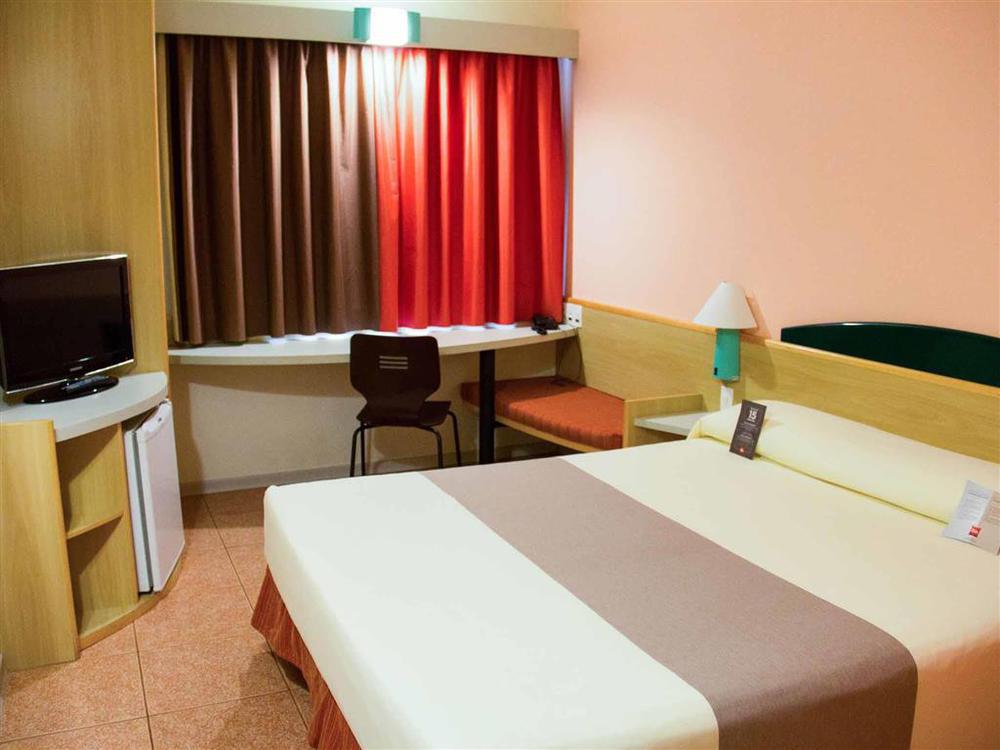 Ibis Navegantes Itajai 호텔 객실 사진